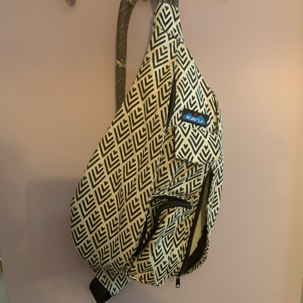 Kavu sling bag